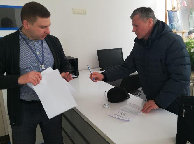 Звідки у полковника два мільйони російських рублів?  Ні він сам, ні його адвокат не коментують, фото №5 на сайті 20minut.ua