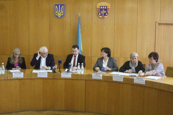 Новини Тернополя - фото з Як заробітчан, які повертаються на Тернопільщину, перевірятимуть на коронавірус Як заробітчан, які повертаються на Тернопільщину, перевірятимуть на коронавірус, фото №1 на сайті 20minut.ua