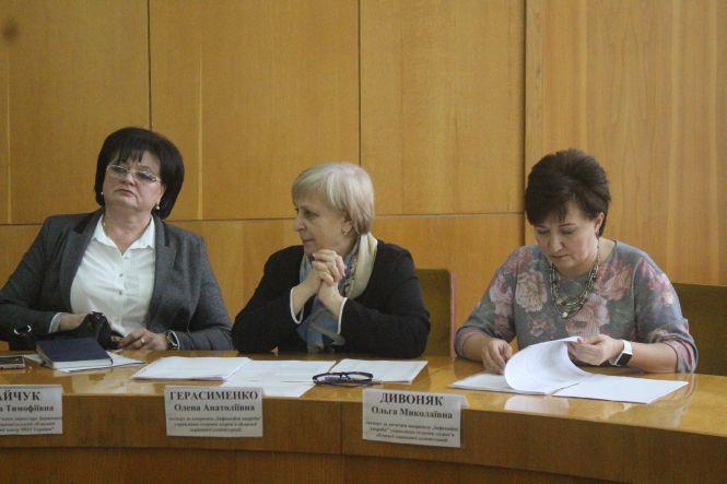 Новини Тернополя - фото з Як заробітчан, які повертаються на Тернопільщину, перевірятимуть на коронавірус Як заробітчан, які повертаються на Тернопільщину, перевірятимуть на коронавірус, фото №2 на сайті 20minut.ua