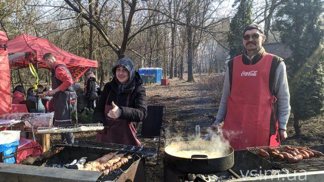 Фуд-корт у парку Чекмана: чим поласувати та які ціни (ФОТО, ВІДЕО), фото №4 на сайті vsim.ua