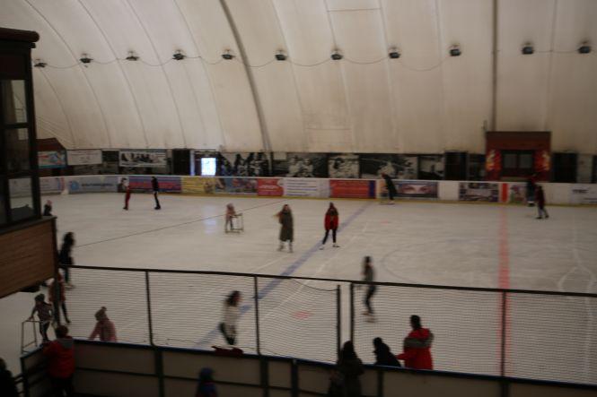 Новини Вінниці - фото з Прощання з «Льодовим клубом»: яким був останній день роботи вінницької ковзанки Прощання з «Льодовим клубом»: яким був останній день роботи вінницької ковзанки, фото №2 на сайті 20minut.ua