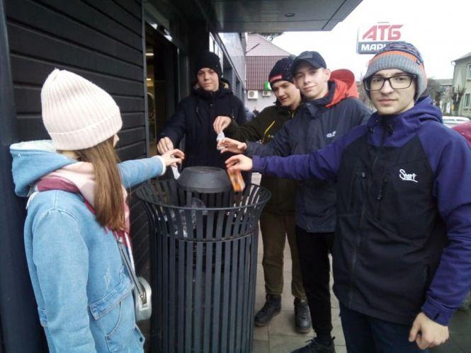 Новини Козятина - фото з «Крокодайл під соусом»: як козятинська молодь змагалась у квесті «Крокодайл під соусом»: як козятинська молодь змагалась у квесті, фото №3 на сайті 20minut.ua