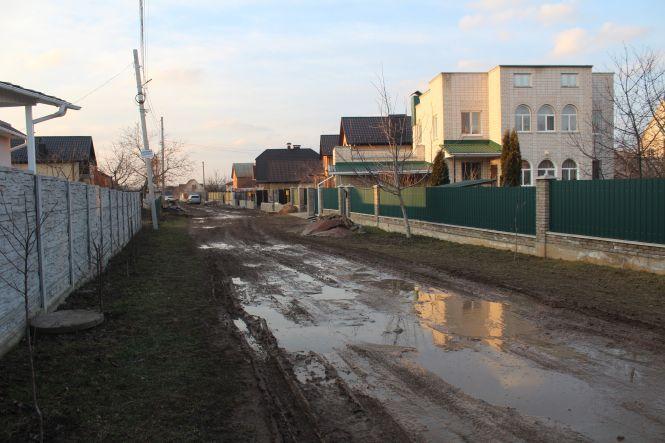 Новини Вінниці - фото з Жителі Пирогово хочуть самі будувати дорогу Жителі Пирогово хочуть самі будувати дорогу, фото №4 на сайті 20minut.ua