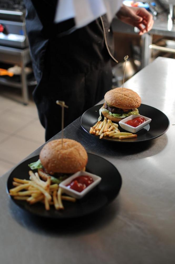 Новини Тернополя - фото з Смачно і в тренді: ТОП закладів у Тернополі з крутим інтер'єром та особливим меню Смачно і в тренді: ТОП закладів у Тернополі з крутим інтер'єром та особливим меню, фото №14 на сайті 20minut.ua