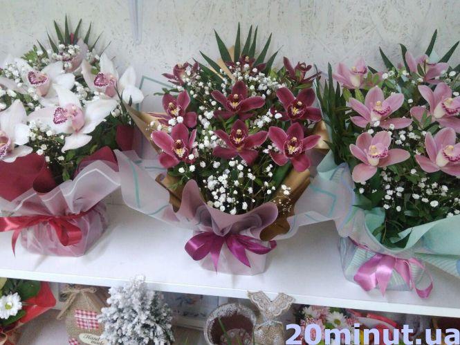 Золото, квіти чи цукерки: скільки коштують подарунки на 8 Березня, фото №1 на сайті 20minut.ua