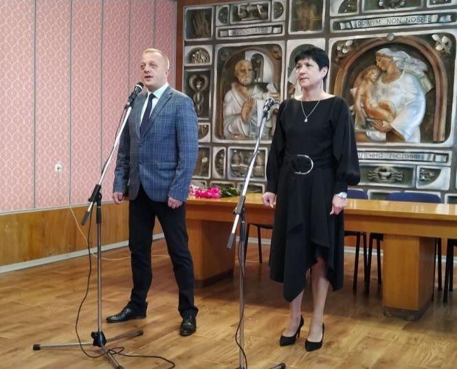 Новини Козятина - фото з Жіночий колектив центральної районної лікарні привітали з 8 Березня Жіночий колектив центральної районної лікарні привітали з 8 Березня, фото №3 на сайті 20minut.ua