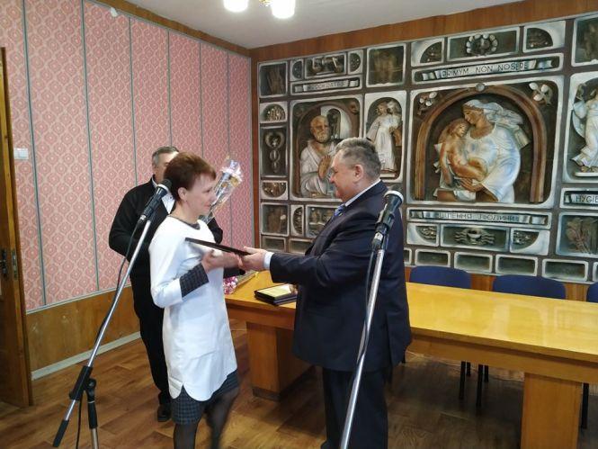Новини Козятина - фото з Жіночий колектив центральної районної лікарні привітали з 8 Березня Жіночий колектив центральної районної лікарні привітали з 8 Березня, фото №4 на сайті 20minut.ua