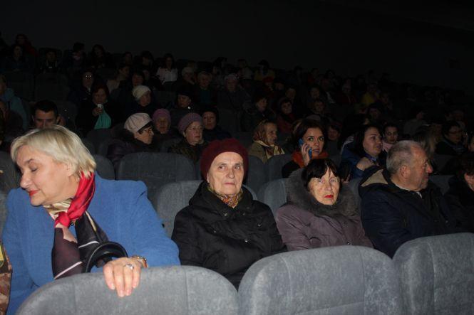 Новини Козятина - фото з Ексклюзив: Співак Роман Скорпіон вітає козятинчанок з 8 березня (ВІДЕО) Ексклюзив: Співак Роман Скорпіон вітає козятинчанок з 8 березня (ВІДЕО), фото №4 на сайті 20minut.ua