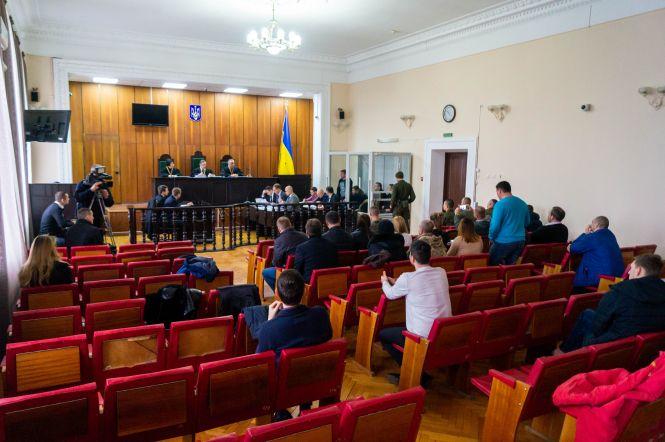 Судили учасників бійки у Жмеринці: трьох звільнили під домашній арешт, один залишився під вартою, фото №3 на сайті 20minut.ua