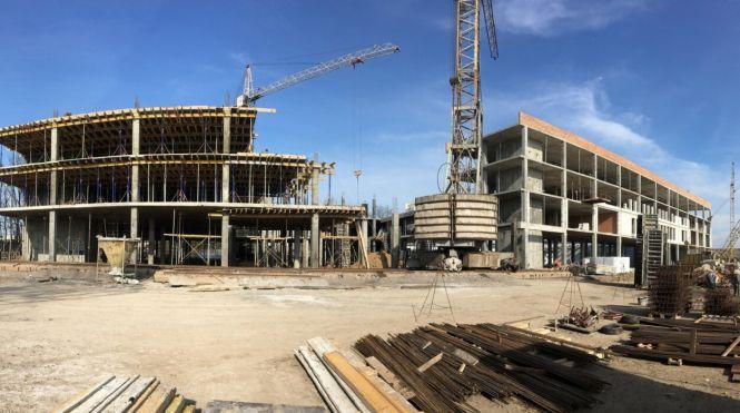 Новини Вінниці - фото з Торговий центр, який будують біля Західного автовокзалу, став об’єктом розслідування поліції Торговий центр, який будують біля Західного автовокзалу, став об’єктом розслідування поліції, фото №3 на сайті 20minut.ua