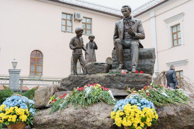 Новини Вінниці - фото з «Ми маємо пам'ятати»: у Вінниці вшанувати пам'ять Кобзаря «Ми маємо пам'ятати»: у Вінниці вшанувати пам'ять Кобзаря, фото №1 на сайті 20minut.ua