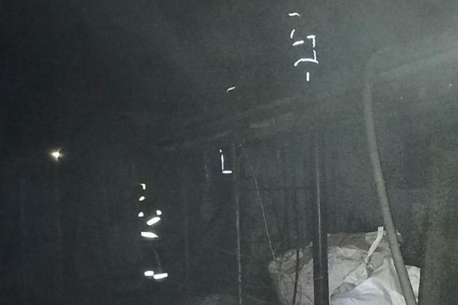 Mercedes та Mazda: за добу на Хмельниччині згоріли два автомобілі, фото №1 на сайті vsim.ua