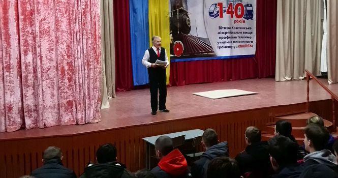Новини Козятина - фото з Йог з Корделівки: 76-річний ветеран показав майстер-клас з «царської гімнастики» Йог з Корделівки: 76-річний ветеран показав майстер-клас з «царської гімнастики», фото №1 на сайті 20minut.ua