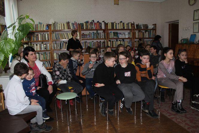 Новини Козятина - фото з Читали твори Шевченка і показували сценки з його життя Читали твори Шевченка і показували сценки з його життя, фото №1 на сайті 20minut.ua