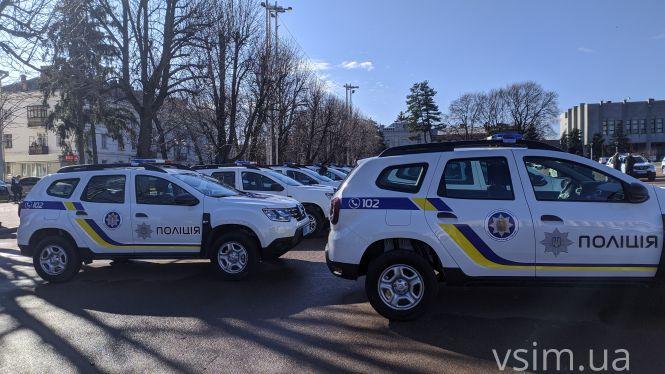 Новини Хмельницького - фото з Нова поліція запрацює на Хмельниччині. Для неї купили авто, планшети і бензопили Нова поліція запрацює на Хмельниччині. Для неї купили авто, планшети і бензопили, фото №12 на сайті vsim.ua