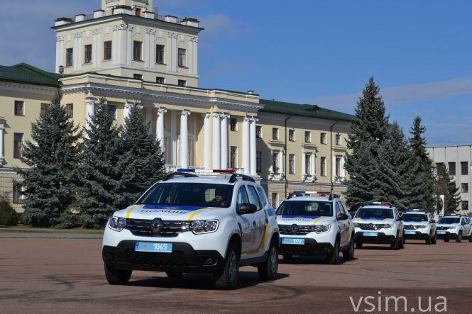 Новини Хмельницького - фото з Нова поліція запрацює на Хмельниччині. Для неї купили авто, планшети і бензопили Нова поліція запрацює на Хмельниччині. Для неї купили авто, планшети і бензопили, фото №15 на сайті vsim.ua