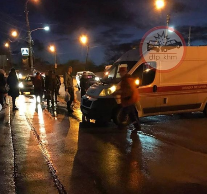 Новини Хмельницького - фото з На Панаса Мирного автомобіль збив жінку та поїхав геть. Шукають свідків На Панаса Мирного автомобіль збив жінку та поїхав геть. Шукають свідків, фото №5 на сайті vsim.ua