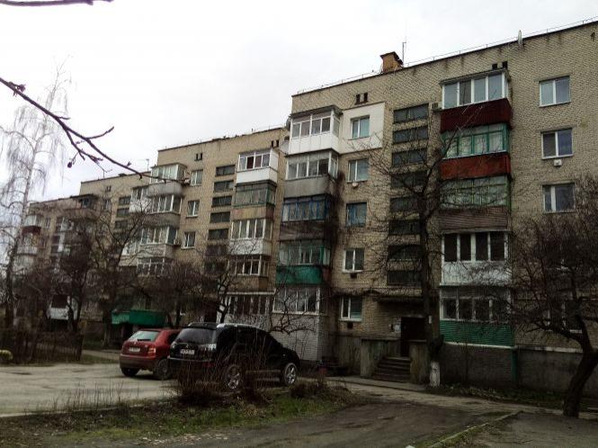 «Це наша земля». Люди проти парковки під вікнами, фото №1 на сайті 20minut.ua