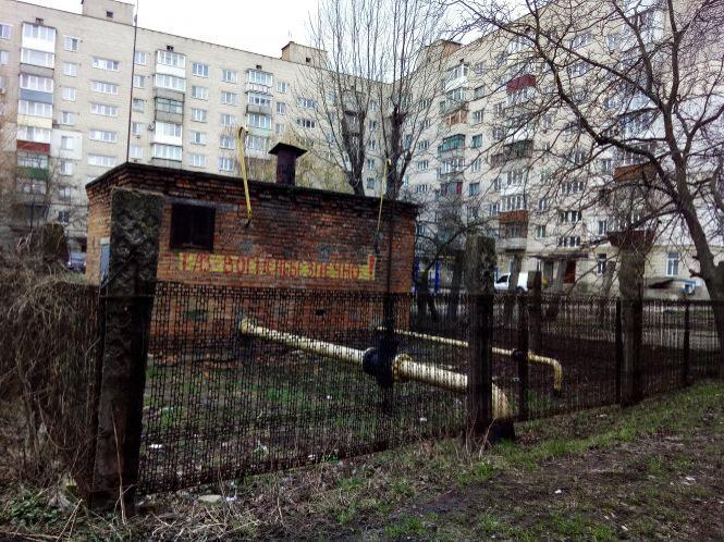 «Це наша земля». Люди проти парковки під вікнами, фото №2 на сайті 20minut.ua