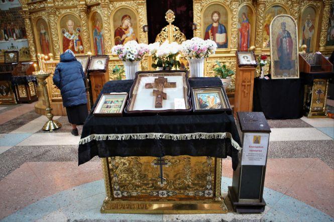 «Це святиня. Вона має бути необробленою»: що говорять у вінницьких храмах про цілування ікон, фото №3 на сайті 20minut.ua