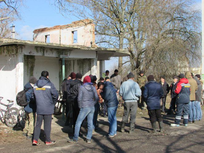 Новини Козятина - фото з «Трофей» і «Клуб козятинських рибалок» вийшли на суботник «Трофей» і «Клуб козятинських рибалок» вийшли на суботник, фото №2 на сайті 20minut.ua