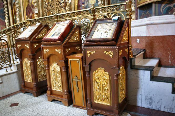 «Це святиня. Вона має бути необробленою»: що говорять у вінницьких храмах про цілування ікон, фото №1 на сайті 20minut.ua