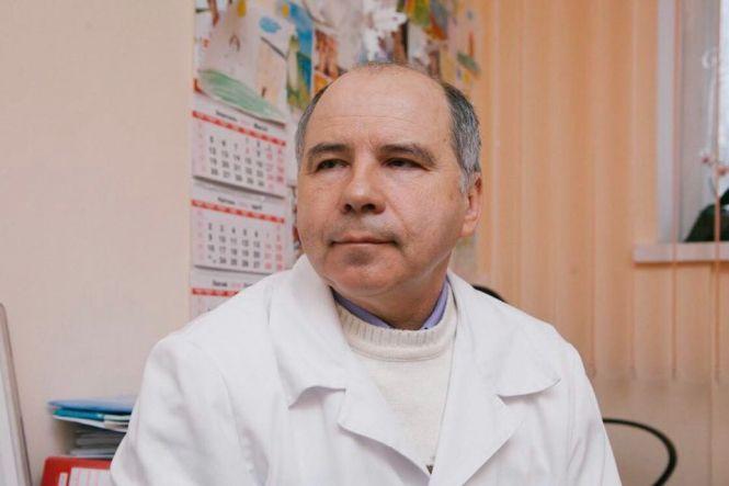 Новини Вінниці - фото з Не йдіть до сімейного, а подзвоніть йому. Як вінницькі лікарі реагують на коронавірус Сімейний лікар Юрій Тарануха