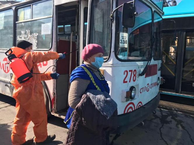 Як і чим у Хмельницькому дезінфікують тролейбуси, фото №7 на сайті vsim.ua