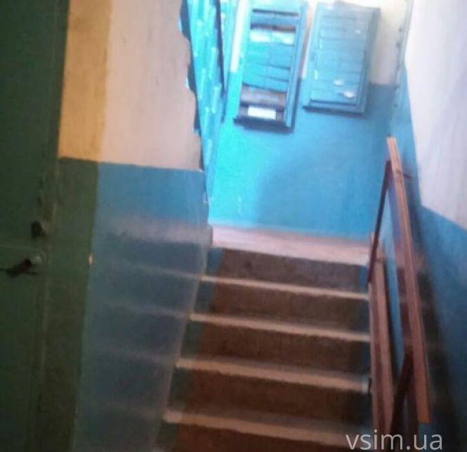 Новини Хмельницького - фото з Дезінфекція від коронавірусу в під'їздах багатоповерхівок Хмельницького: міф чи реальність? Дезінфекція від коронавірусу в під'їздах багатоповерхівок Хмельницького: міф чи реальність?, фото №2 на сайті vsim.ua