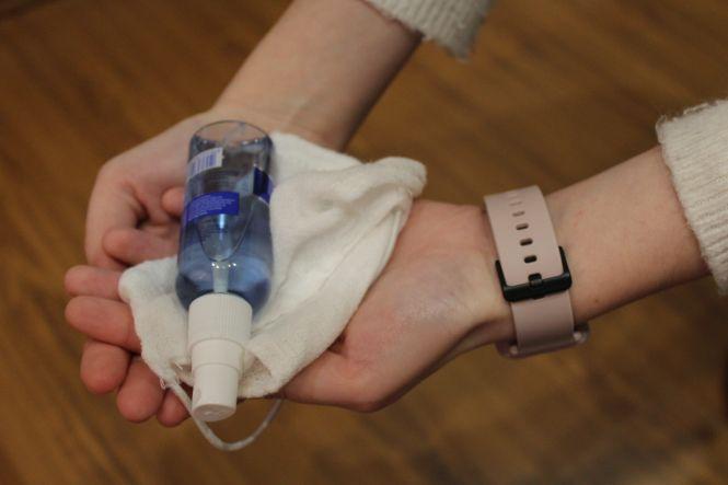 Новини Вінниці - фото з Коли в аптеках порожньо. Як зробити антисептик та захисну маску вдома Коли в аптеках порожньо. Як зробити антисептик та захисну маску вдома, фото №1 на сайті 20minut.ua