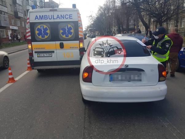 На Кам’янецькій в ДТП потрапило 4 легковики й ”швидка” (ФОТО), фото №3 на сайті vsim.ua