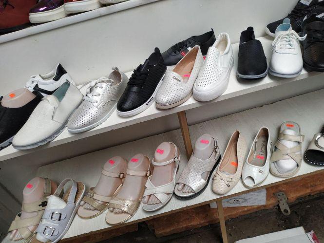 Новини Тернополя - фото з Знижки та розпродажі: скільки вартує оновити гардероб на ринку в Тернополі Знижки та розпродажі: скільки вартує оновити гардероб на ринку в Тернополі, фото №2 на сайті 20minut.ua