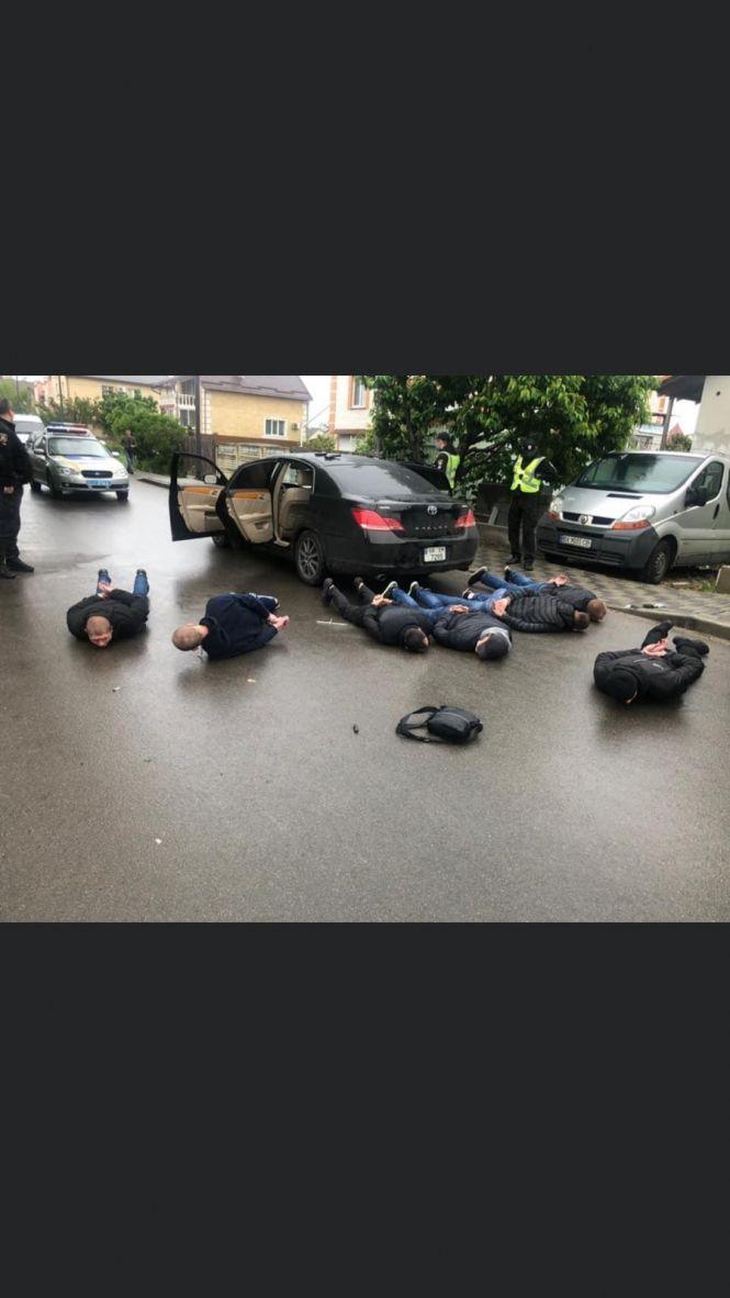 Новини Козятина - фото з Спецоперація через стрілянину у Броварах: у Вінницькій області затримали учасників розбірок Спецоперація через стрілянину у Броварах: у Вінницькій області затримали учасників розбірок, фото №1 на сайті 20minut.ua