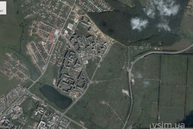 Як змінювався мікрорайон Озерна: вигляд з космосу (ФОТО, ВІДЕО)
