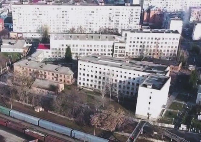 Новини Козятина - фото з Козятинську ЦРЛ включили у список лікарень, де лікуватимуть хворих на коронавірус Козятинську ЦРЛ включили у список лікарень, де лікуватимуть хворих на коронавірус, фото №4 на сайті 20minut.ua