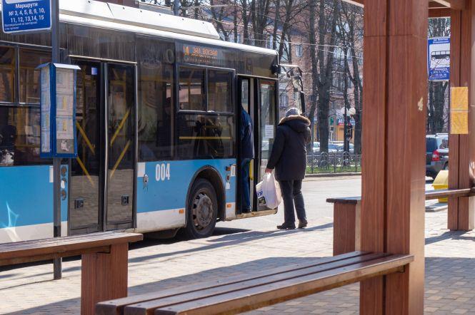 Новини Вінниці - фото з Транспорт у Вінниці. Що пасажири та перевізники думають про нові правила поїздок Транспорт у Вінниці. Що пасажири та перевізники думають про нові правила поїздок, фото №1 на сайті 20minut.ua