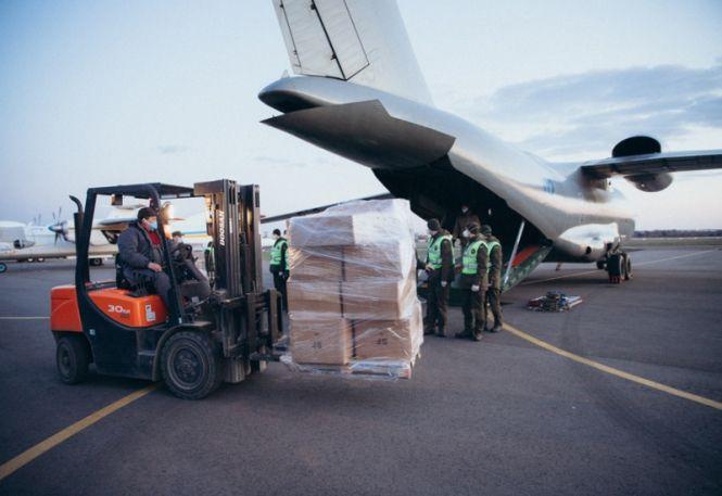 Тернопіль отримав засоби захисту та два види тестів для виявлення Covid-19, які прибули з Китаю, фото №1 на сайті 20minut.ua