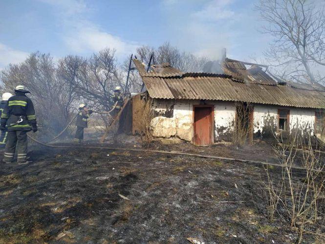 Новини Козятина - фото з У Жежелеві горіла стара хата У Жежелеві горіла стара хата, фото №2 на сайті 20minut.ua