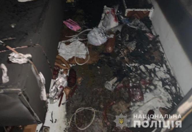 Новини Вінниці - фото з Пожежа у кіоску «Ковбаскофф»: гастролер вкрав ковбаси та залишив недопалок Пожежа у кіоску «Ковбаскофф»: гастролер вкрав ковбаси та залишив недопалок, фото №4 на сайті 20minut.ua