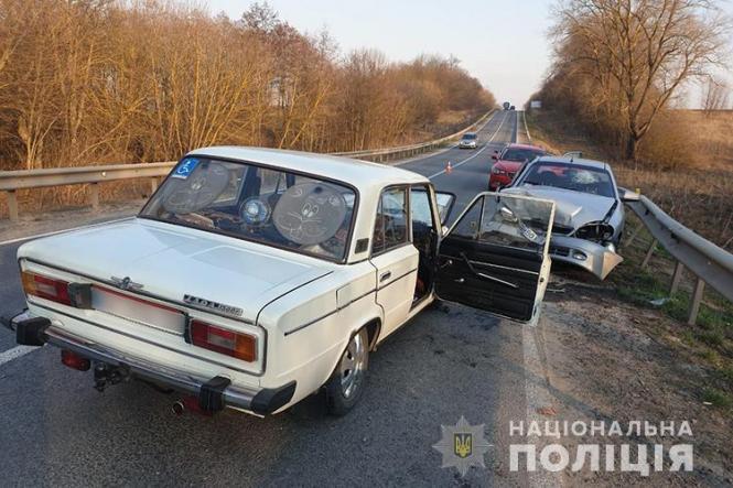 Новини Тернополя - фото з ДТП на Тернопільщині: загинув 75-річний пасажир (ФОТО) ДТП на Тернопільщині: загинув 75-річний пасажир (ФОТО), фото №2 на сайті 20minut.ua