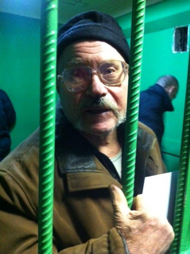 Новини Вінниці - фото з Не дочекався рішення суду. Пам'ять про найстарішого майданівця, побитого «Беркутом» Не дочекався рішення суду. Пам'ять про найстарішого майданівця, побитого «Беркутом», фото №4 на сайті 20minut.ua