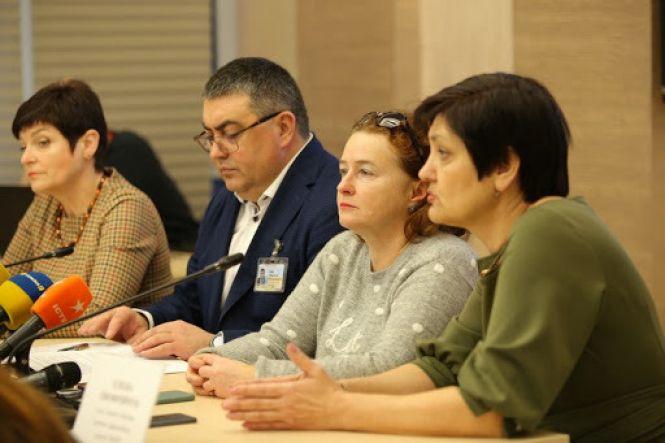 Новини Вінниці - фото з Вінницькі інфекціоністи розробили власний протокол лікування коронавірусу Вінницькі інфекціоністи розробили власний протокол лікування коронавірусу, фото №2 на сайті 20minut.ua