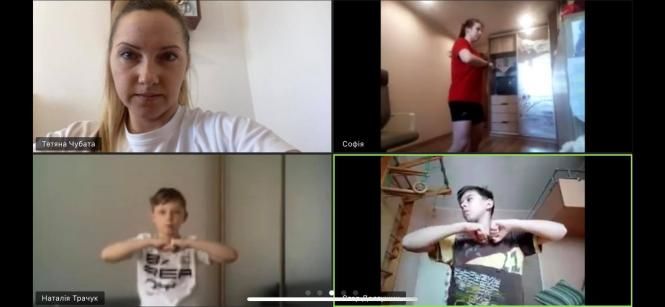 Новини Тернополя - фото з Плавання онлайн, бокс у Viber: як учні спортивної школи тренуються на карантині Плавання онлайн, бокс у Viber: як учні спортивної школи тренуються на карантині, фото №3 на сайті 20minut.ua