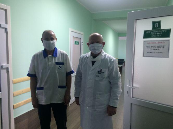 Новини Козятина - фото з Медперсоналу козятинськї міської лікарні безкоштовно пошили маски Медперсоналу козятинськї міської лікарні безкоштовно пошили маски, фото №1 на сайті 20minut.ua