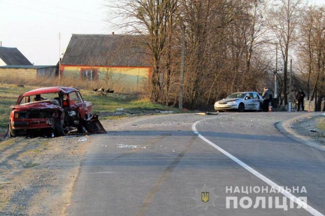 На Хмельниччині зіткнулися два автомобілі: серед постраждалих дитина, фото №1 на сайті vsim.ua
