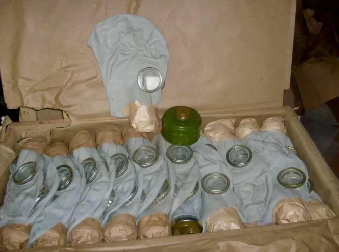 Каністри антисептиків, протигази та маски чумного лікаря: що продають тернополяни в інтернеті, фото №5 на сайті 20minut.ua