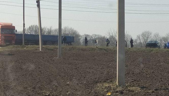 За Гаями через ДТП перекрита дорога, фото №1 на сайті 20minut.ua