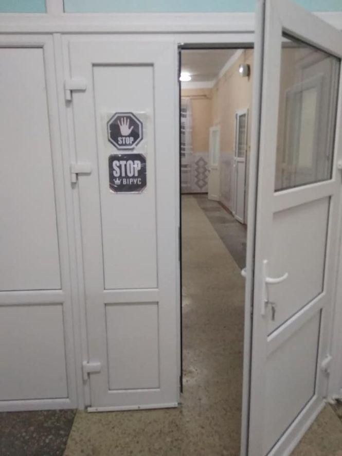 Новини Хмельницького - фото з Медики Шепетівської райлікарні показали, як живуть на самоізоляції (ФОТО) Медики Шепетівської райлікарні показали, як живуть на самоізоляції (ФОТО), фото №8 на сайті vsim.ua