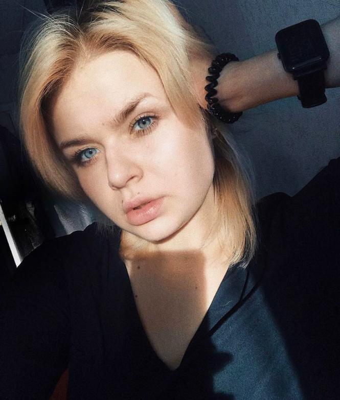 Новини Хмельницького - фото з “Хочеться зустрітися з друзями й затусити”: як хмельницька молодь переживає карантин “Хочеться зустрітися з друзями й затусити”: як хмельницька молодь переживає карантин, фото №4 на сайті vsim.ua