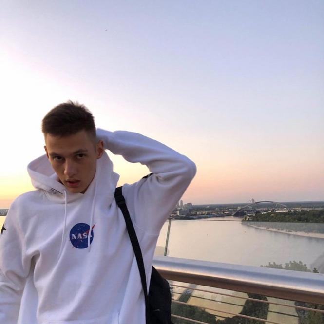 Новини Хмельницького - фото з “Хочеться зустрітися з друзями й затусити”: як хмельницька молодь переживає карантин “Хочеться зустрітися з друзями й затусити”: як хмельницька молодь переживає карантин, фото №5 на сайті vsim.ua